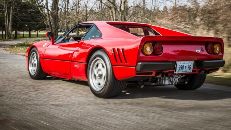 Ferrari 288 GTO - legenda, která nikdy nevjela na závodní dráhu