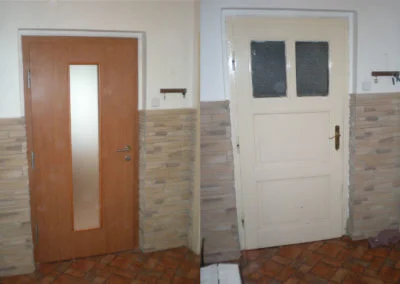 Porovnání dveří před renovací po výměně v interiéru domu.