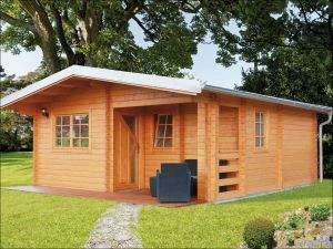 Moderní dřevěná chata vhodná k celoročnímu bydlení.