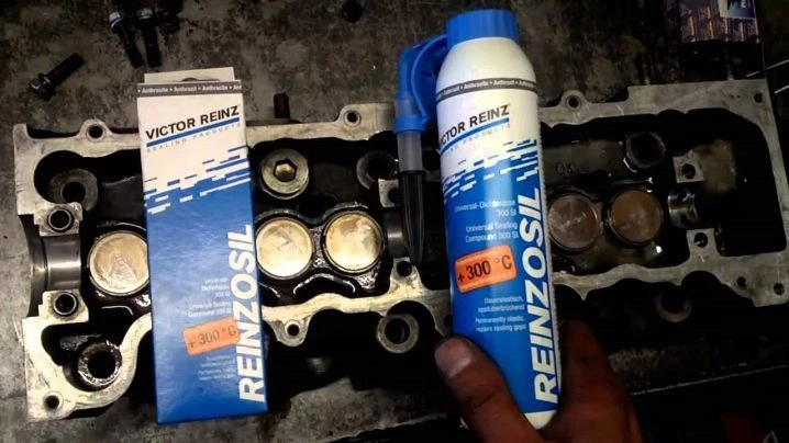 Tekuté těsnění pro motor s aplikací na hlavu válců.